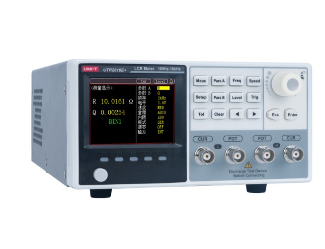 UTR2810E +系列 LCR数字电桥